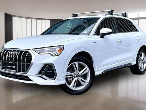 Used 2023 Audi Q3 2.0T Premium Plus w/ Premium Plus Package AWD/4WD image 3