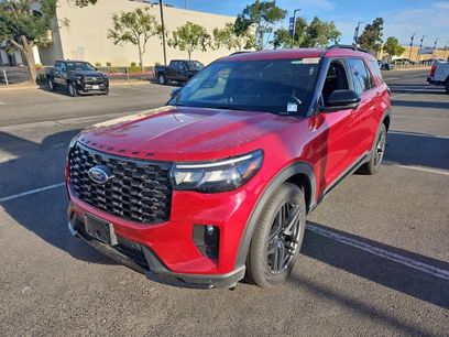 Used 2025 Ford Explorer ST-Line w/ ST-Line Street Pack