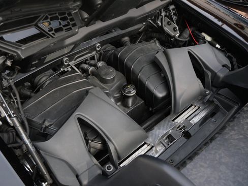 Used 2018 Lamborghini Huracan Performante image 28