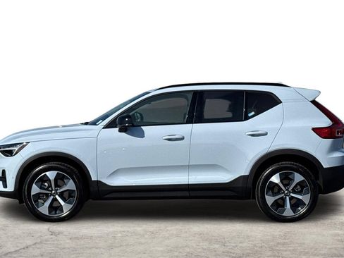New 2026 Volvo XC40 B5 Plus w/ Protection Package Premier AWD/4WD image 5