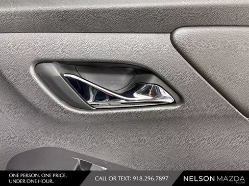 Used 2019 Chevrolet Traverse LS FWD image 38