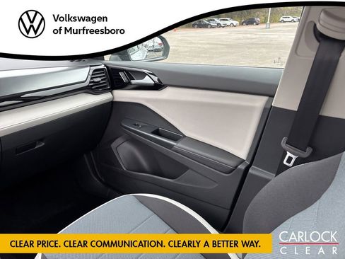 Certified 2025 Volkswagen Taos S image 28