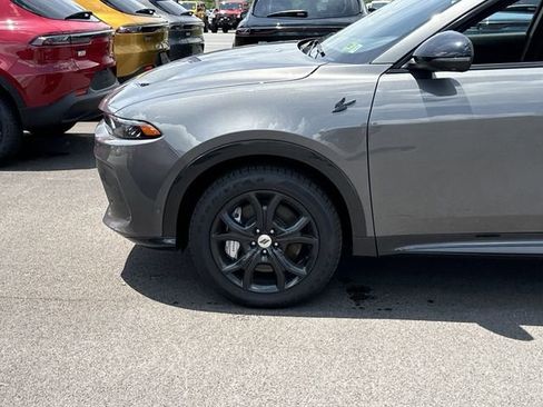 New 2024 Dodge Hornet R/T Plus w/ Tech Pack Plus w/o Parking image 11