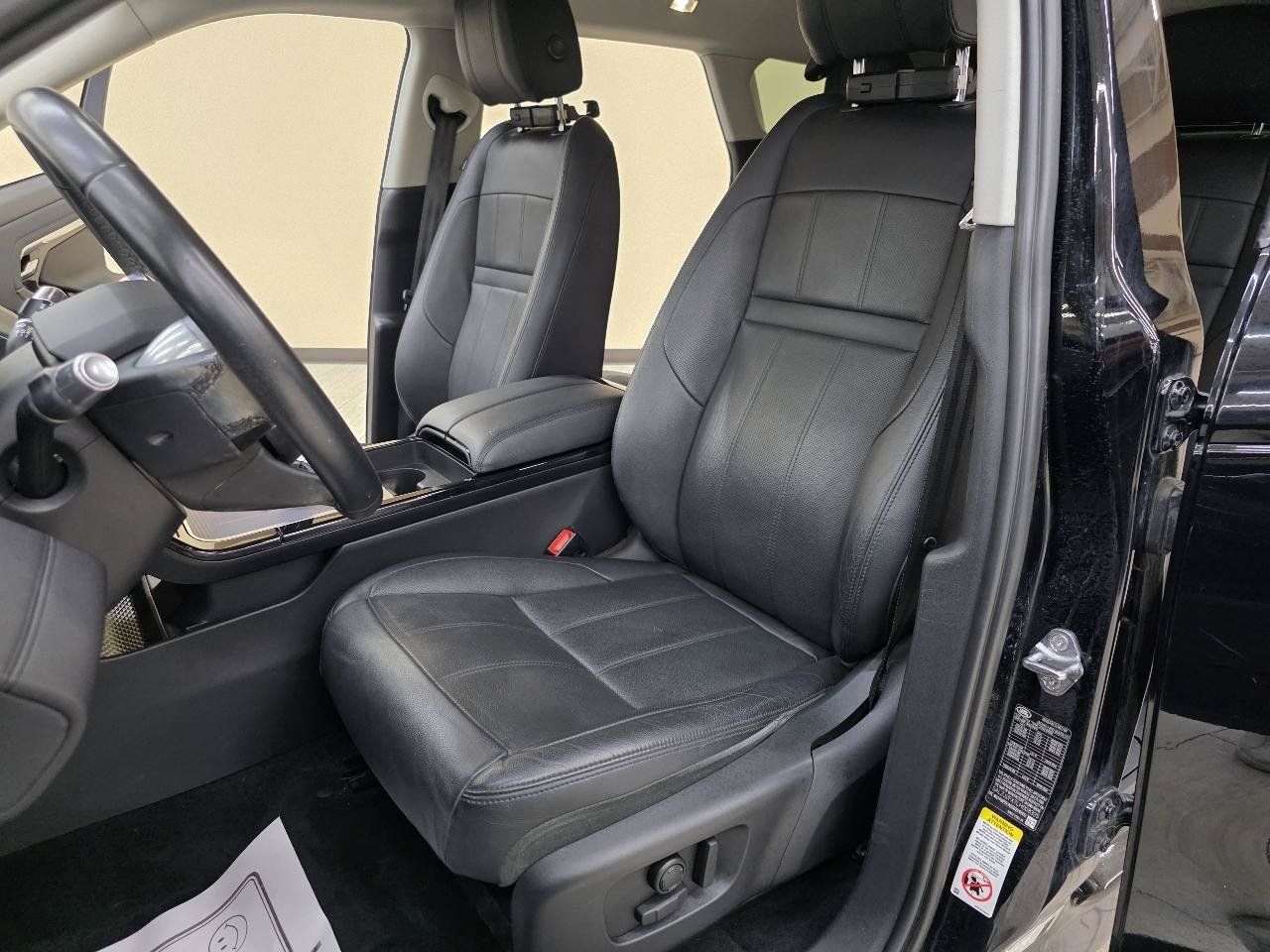 Used 2020 Land Rover Range Rover Evoque S AWD/4WD image 18