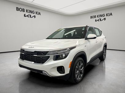 Used 2025 Kia Seltos LX