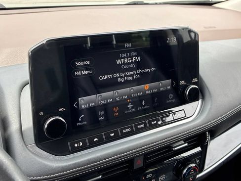 Used 2023 Nissan Rogue SL AWD/4WD image 27