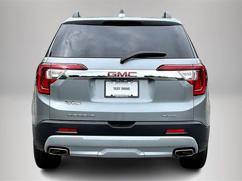 Certified 2023 GMC Acadia SLE w/ Driver Convenience Package image 7