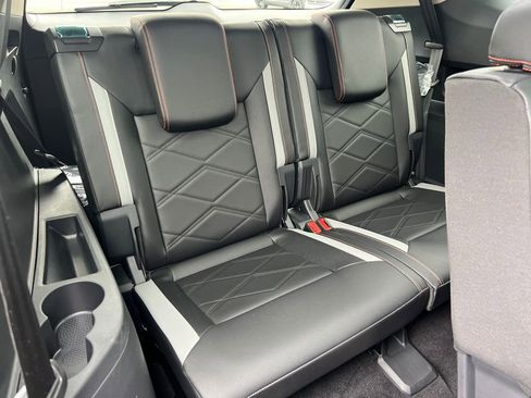 New 2026 Volkswagen Atlas Peak Edition image 17
