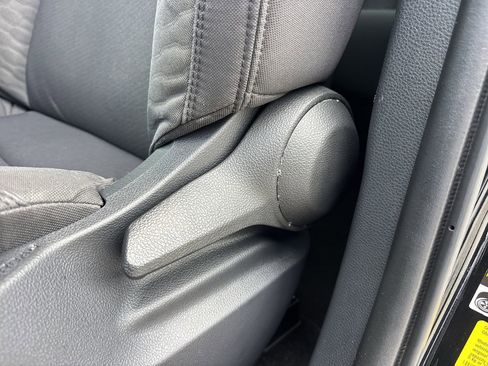 Used 2022 Toyota Tundra SR5 RWD image 18