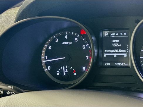 Used 2017 Hyundai Santa Fe Sport image 14