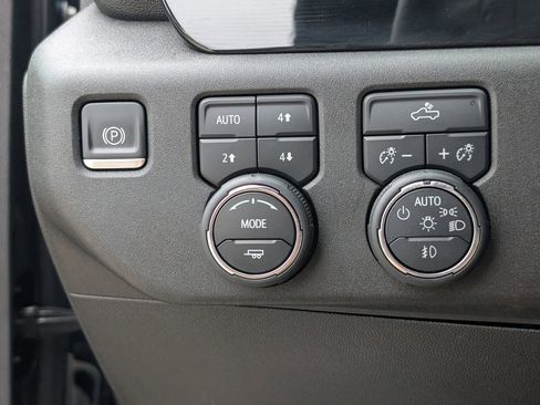 Used 2023 Chevrolet Silverado 1500 RST AWD/4WD image 22
