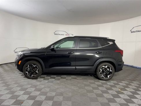 Certified 2025 Kia Seltos EX w/ EX Sunroof Package image 5