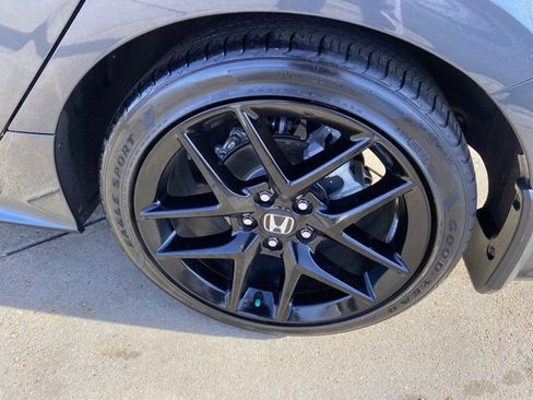 Used 2023 Honda Civic Sport image 29