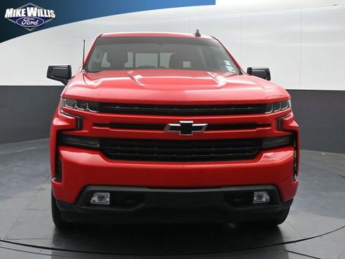 Used 2020 Chevrolet Silverado 1500 RST w/ Texas Edition RWD image 2