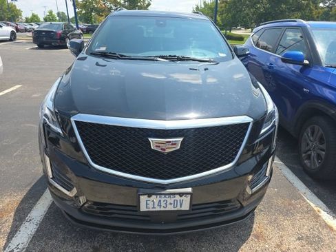 Certified 2022 Cadillac XT5 Sportv w/ Platinum Package AWD/4WD image 5