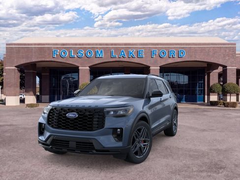 New 2026 Ford Explorer ST-Line w/ ST-Line Street Pack AWD/4WD image 2