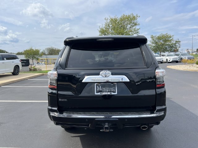 Used 2023 Toyota 4Runner Limited AWD/4WD image 4