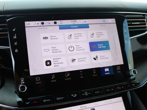 New 2025 Jeep Grand Wagoneer Series III w/ Rear Seat Video Group 1 image 27