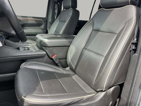 Used 2023 Chevrolet Suburban Premier image 35