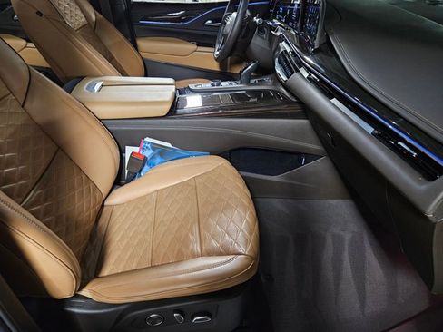 Used 2023 Cadillac Escalade Sport w/ LPO, ONYX Package AWD/4WD image 21