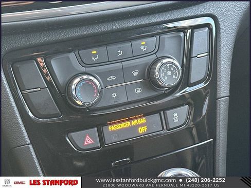 Certified 2022 Buick Encore Preferred w/ Safety Package image 31