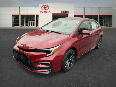 Certified 2024 Toyota Corolla SE FWD image 1