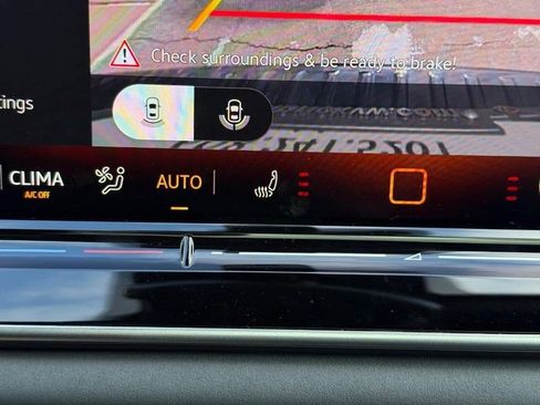 New 2026 Volkswagen Tiguan SE R-Line image 15