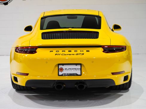 Used 2019 Porsche 911 Carrera GTS RWD image 3