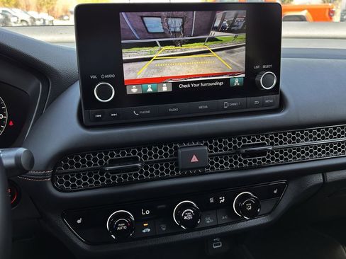 Used 2025 Honda HR-V Sport image 19