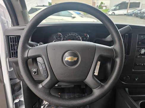 Used 2025 Chevrolet Express 2500 w/ Driver Convenience Package RWD image 9