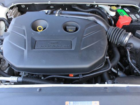 Used 2016 Ford Fusion Titanium image 24
