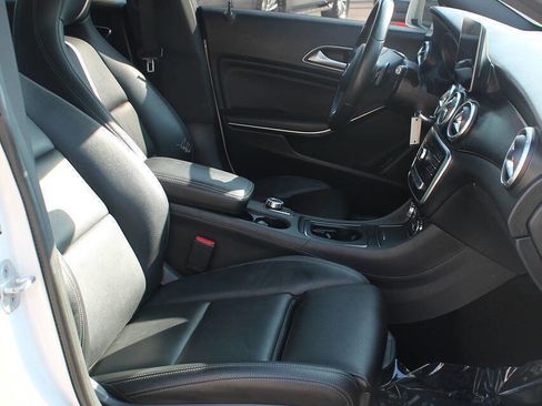 Used 2018 Mercedes-Benz CLA 250 4MATIC image 25
