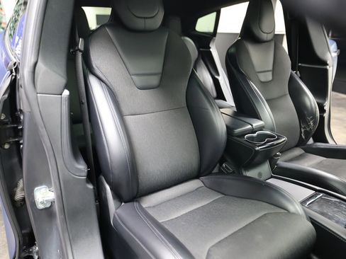 Used 2017 Tesla Model S 90D image 32