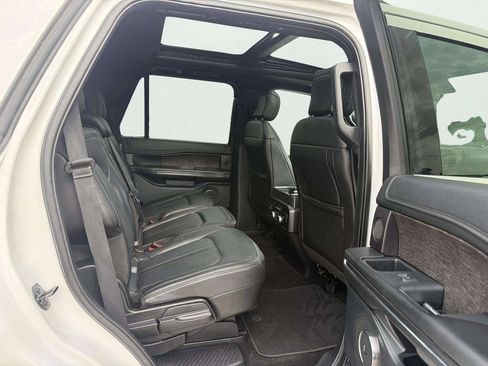 Used 2018 Ford Expedition Limited AWD/4WD image 14