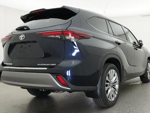 New 2026 Toyota Highlander Platinum AWD/4WD image 21