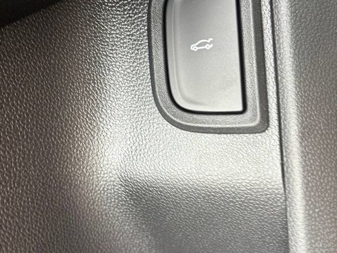 New 2027 Chevrolet Equinox LT w/ Convenience Package II AWD/4WD image 23