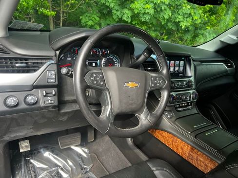Used 2019 Chevrolet Suburban Premier w/ RST 6.2L Performance Edition AWD/4WD image 11