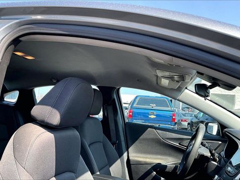 Used 2023 Chevrolet Malibu LT image 23