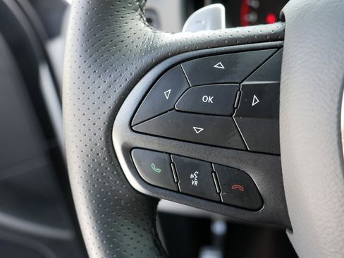 Certified 2025 Dodge Durango GT image 28