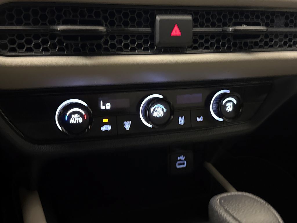 Certified 2025 Honda HR-V LX image 23
