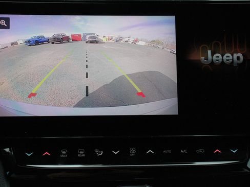 New 2026 Jeep Grand Cherokee Altitude AWD/4WD image 19