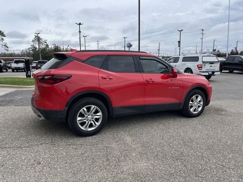 Used 2019 Chevrolet Blazer LT image 4