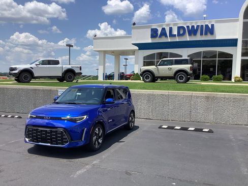 Used 2023 Kia Soul GT-Line w/ GT-Line Technology Package image 3