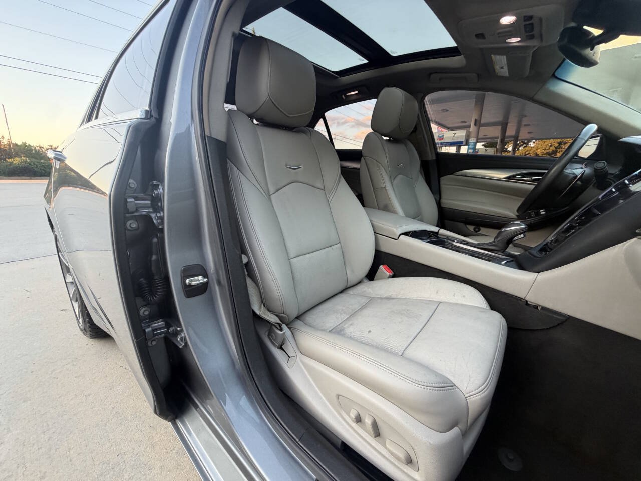 Used 2018 Cadillac CTS Luxury RWD image 8