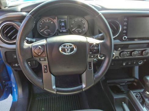 Used 2021 Toyota Tacoma TRD Sport AWD/4WD image 23