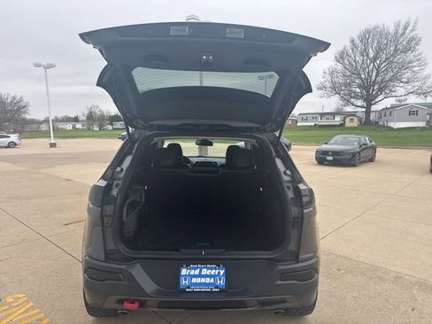 Used 2015 Jeep Cherokee Trailhawk w/ Leather Interior Group image 12