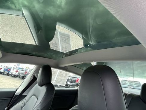 Used 2021 Tesla Model 3 Long Range AWD/4WD image 22