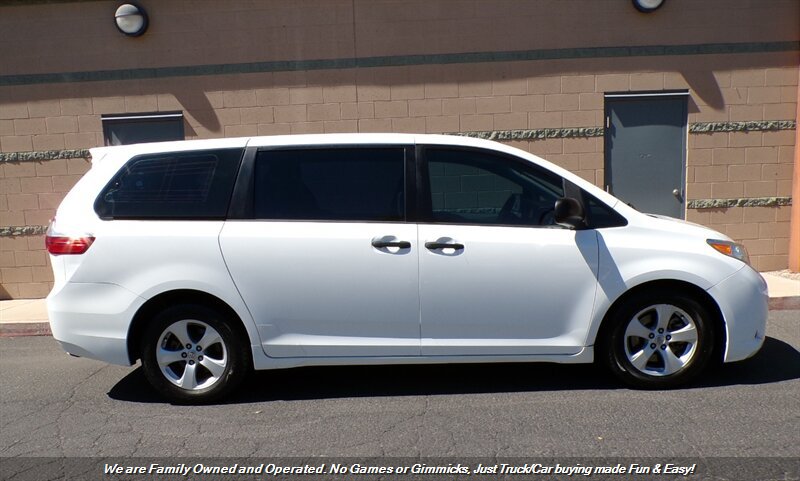 Used 2017 Toyota Sienna L FWD image 5