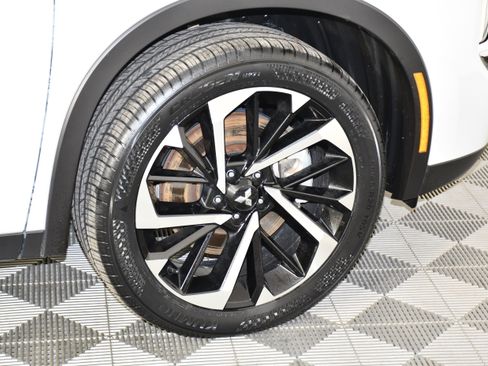 Used 2023 Mitsubishi Outlander SE AWD/4WD image 41