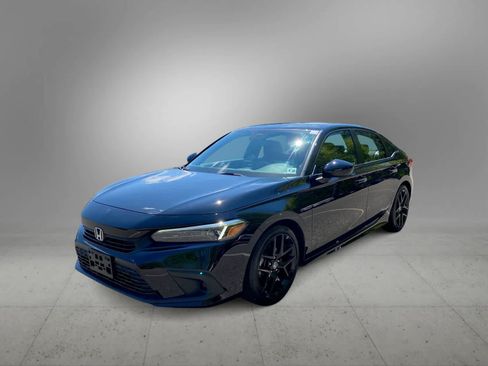 Used 2023 Honda Civic Sport image 1